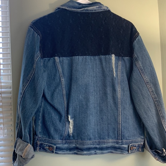 Jean jacket with cute pattern in the back - Picture 2 of 6